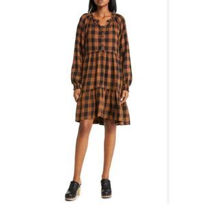 PLAID RUFFLE HEM LONG SLEEVE DRESS IN MAPLE VALLEY Size Small